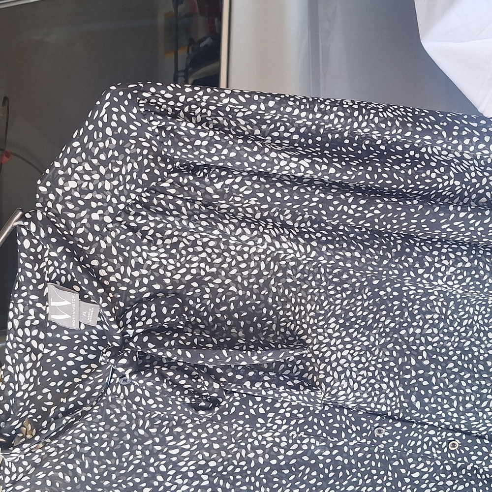 Worthington Black and White Blouse